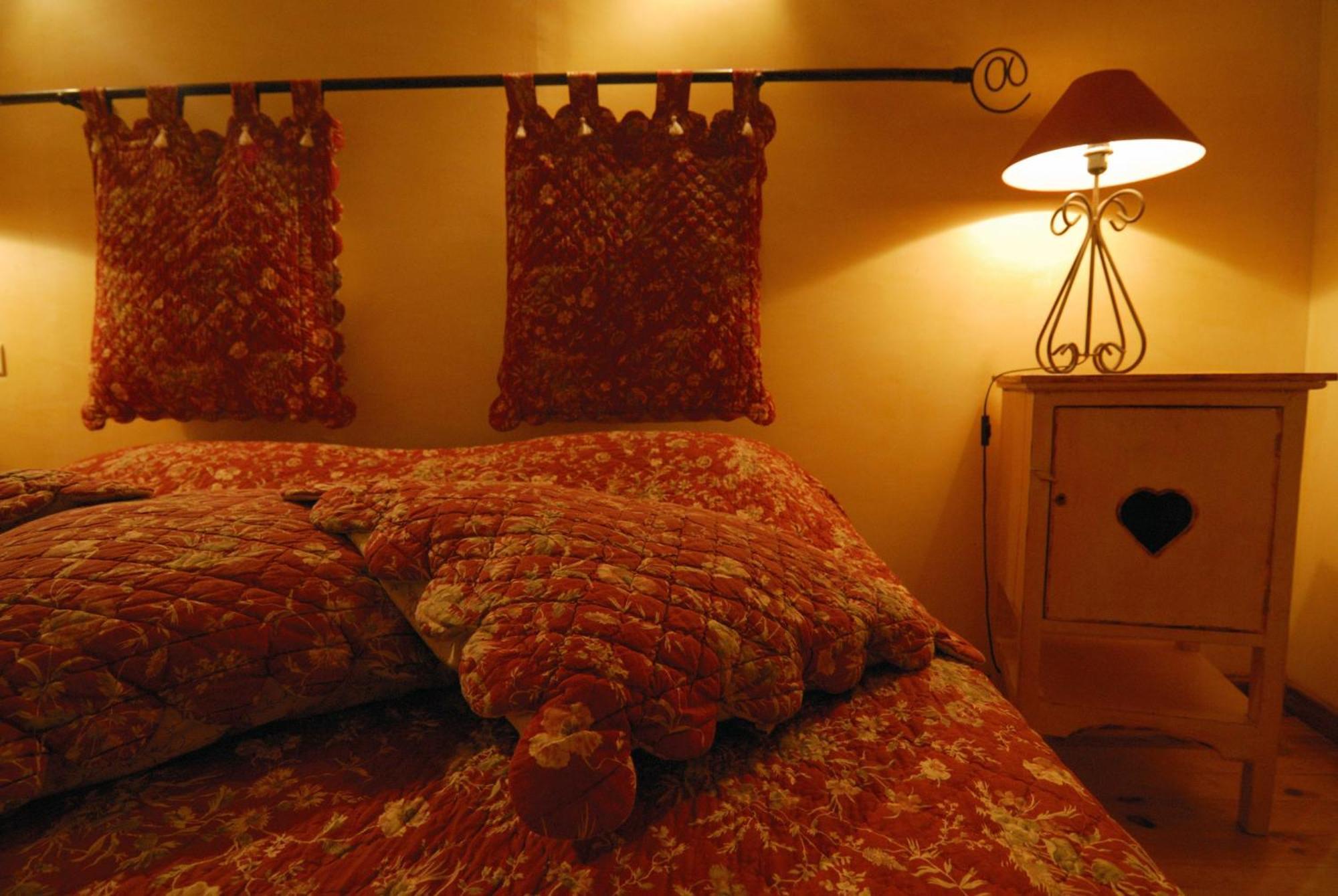 Mas De Foncaudette Bed & Breakfast Lourmarin Bilik gambar