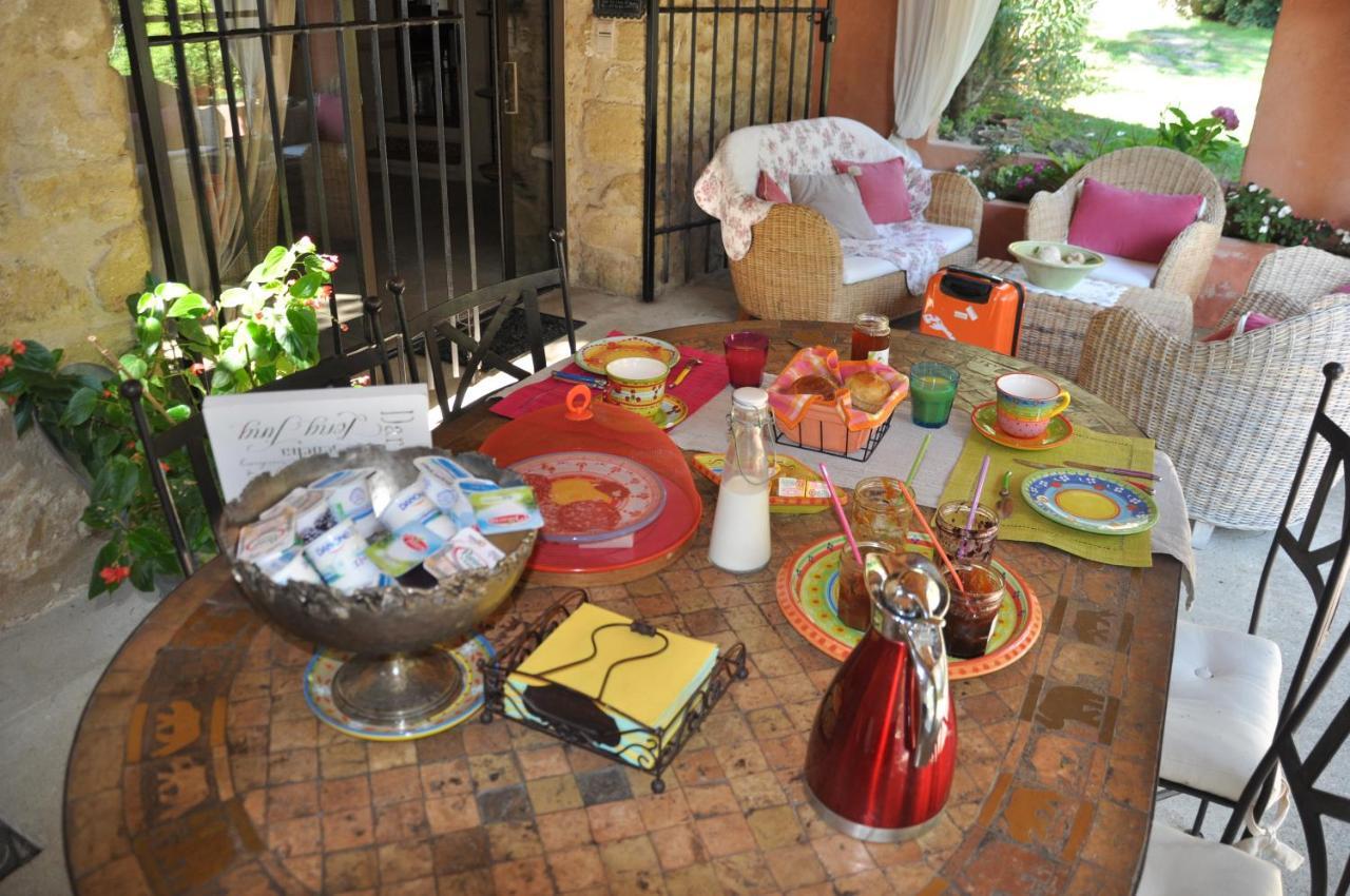 Mas De Foncaudette Bed & Breakfast Lourmarin Luaran gambar